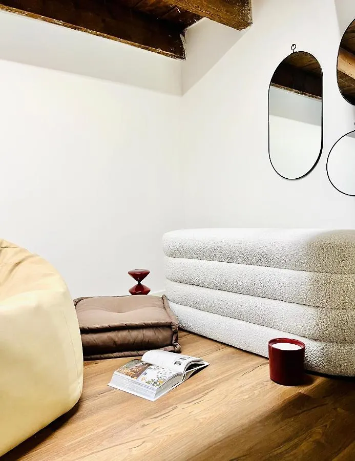 Tarra Luxury Suite Милан Италия